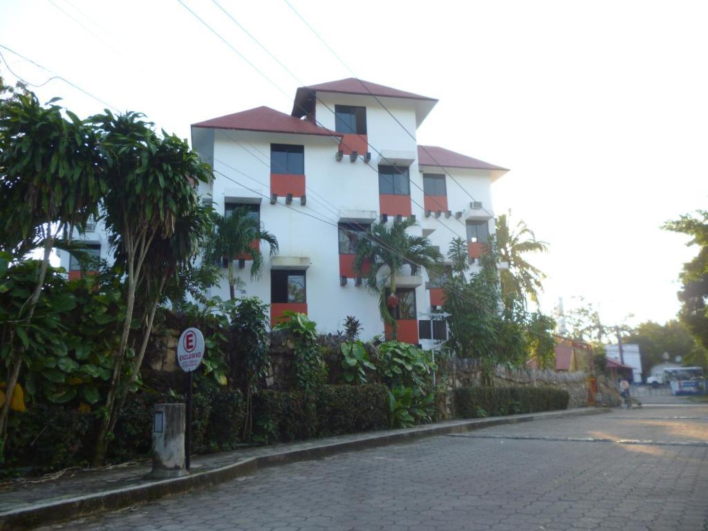 Hotel Canada Internacional Palenque Exterior photo